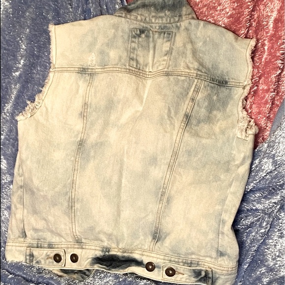 MUDD Denim Girls Stonewashed Style Vest (M) - Picture 4 of 9